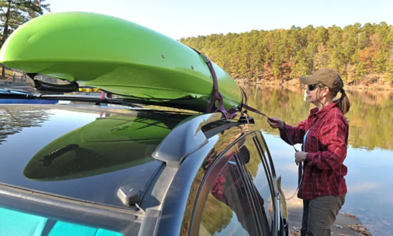 How to Tie Down a Kayak onto the Roof Rack by yourself